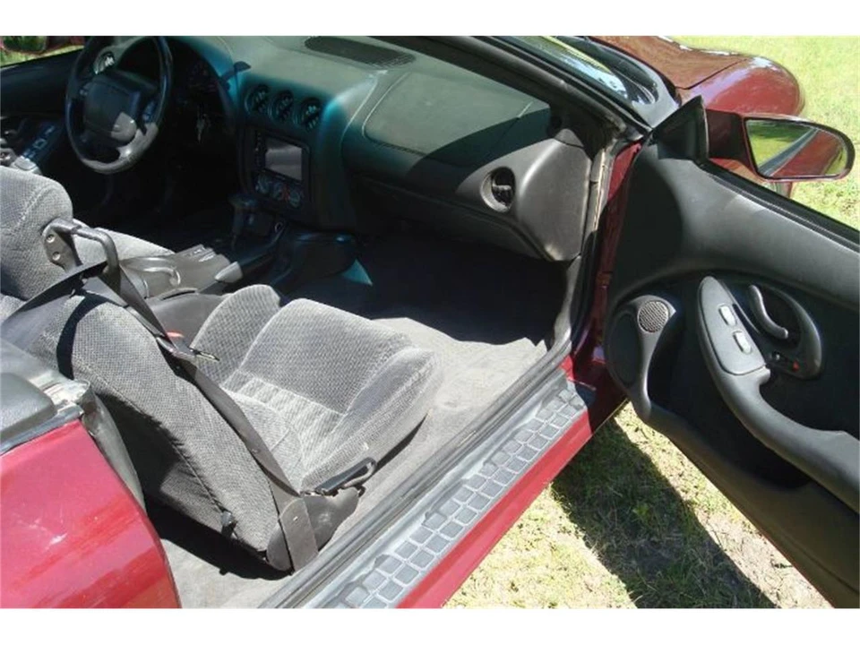 2002 Pontiac Firebird 4th Gen - Image 7 of 10