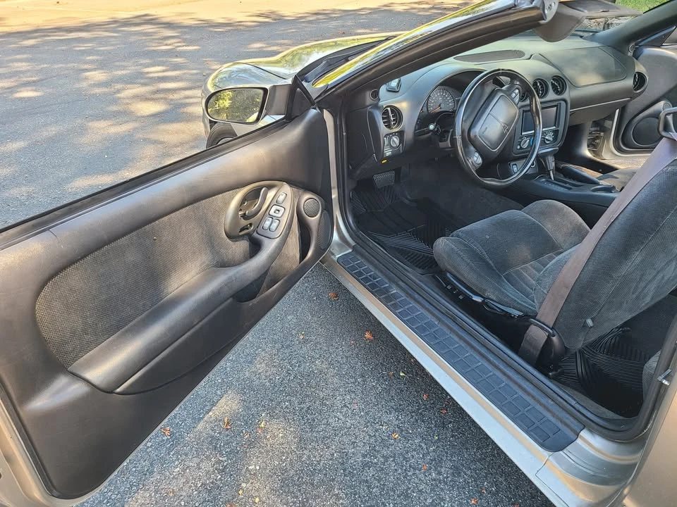 2002 Pontiac Firebird 4th Gen - Image 6 of 13