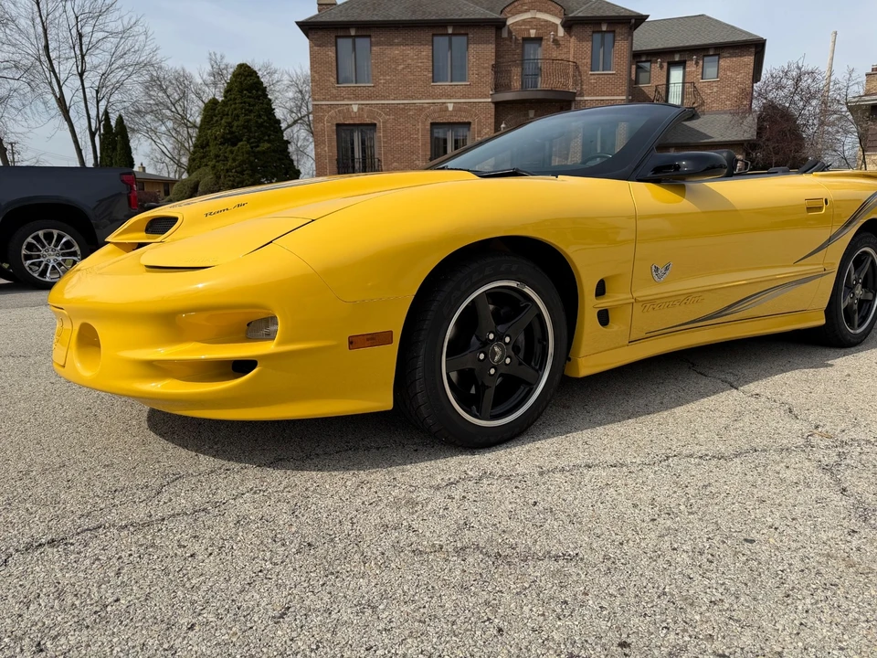 2002 Pontiac Firebird 4th Gen - Image 2 of 31