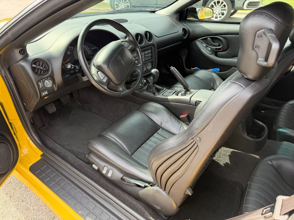2002 Pontiac Firebird Trans Am 4th Gen - Image 16 of 31