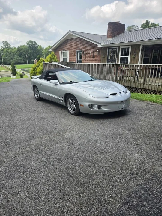 2002 Pontiac Firebird 4th Gen - Image 2 of 7