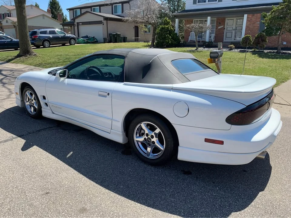 2002 Pontiac Firebird 4th Gen - Image 9 of 17