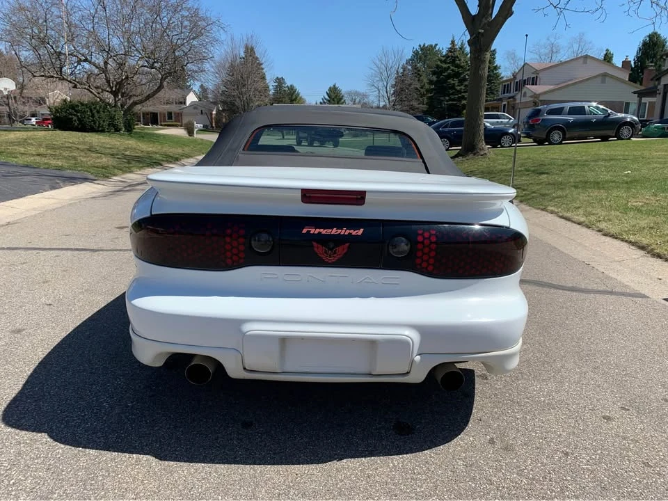 2002 Pontiac Firebird 4th Gen - Image 7 of 17