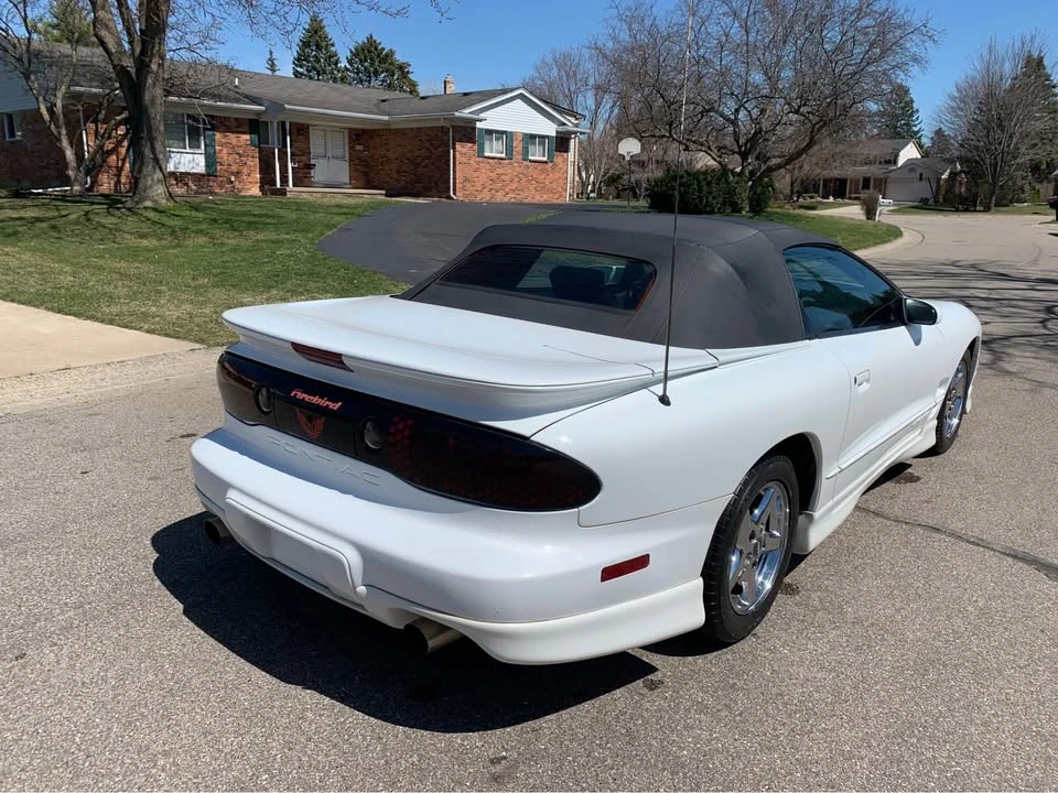 2002 Pontiac Firebird 4th Gen - Image 6 of 17