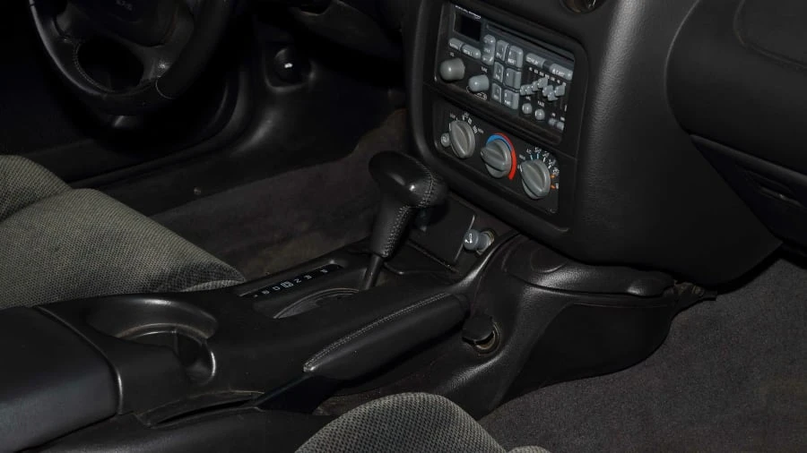 2002 Pontiac Firebird 4th Gen - Image 11 of 18