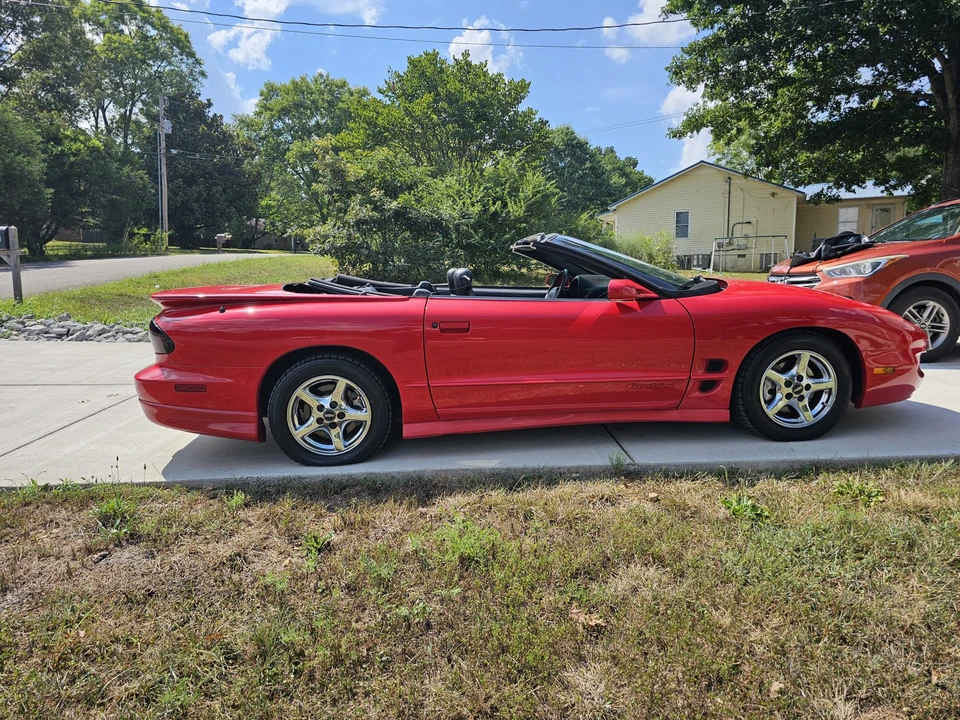 2002 Pontiac Firebird 4th Gen - Image 10 of 31
