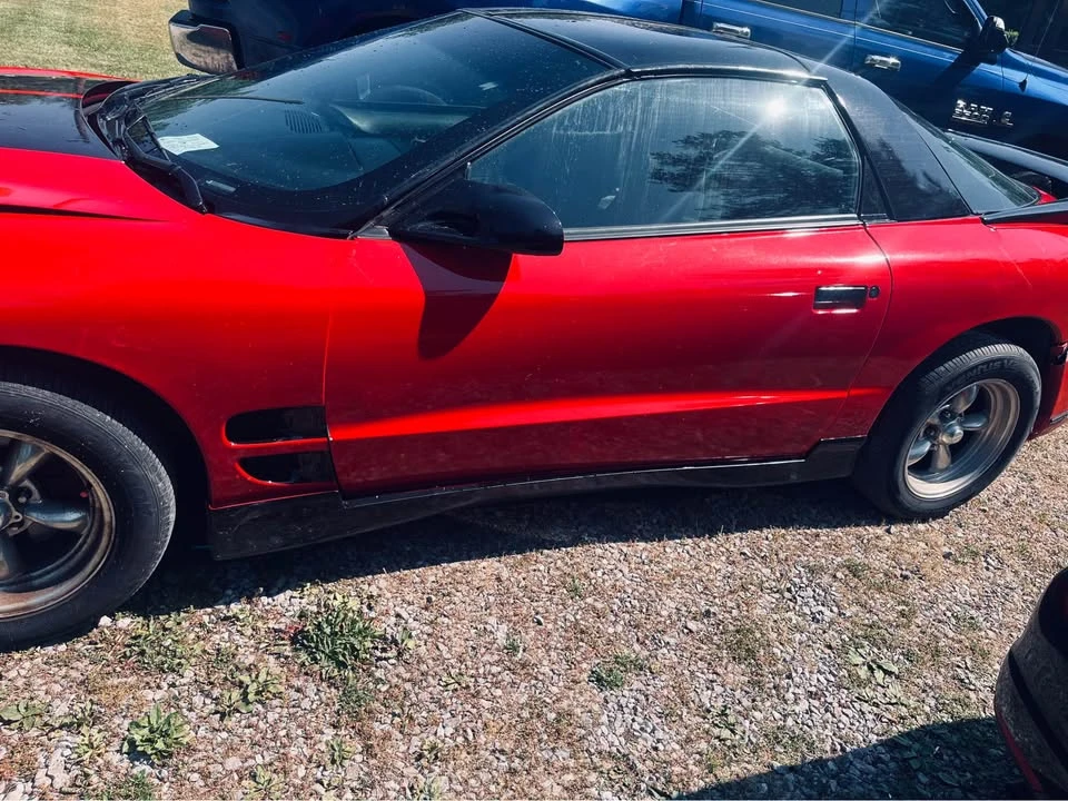 2002 Pontiac Firebird 4th Gen - Image 6 of 13