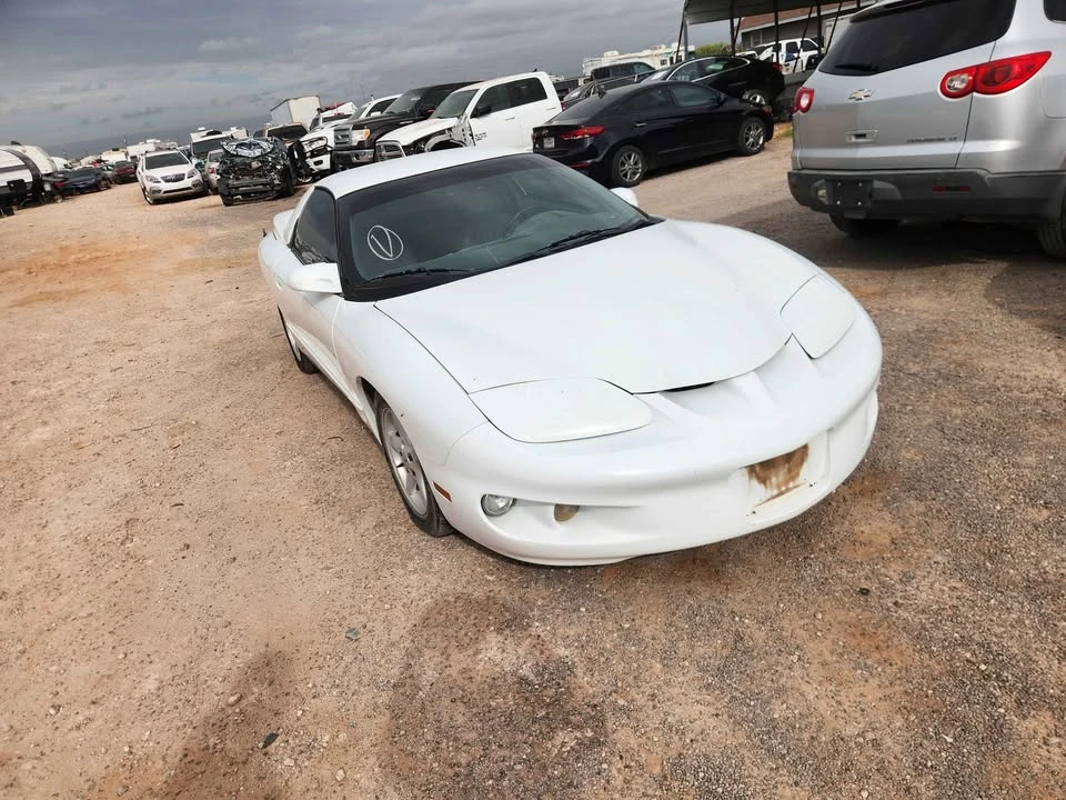 2002 Pontiac Firebird 4th Gen - Image 8 of 18