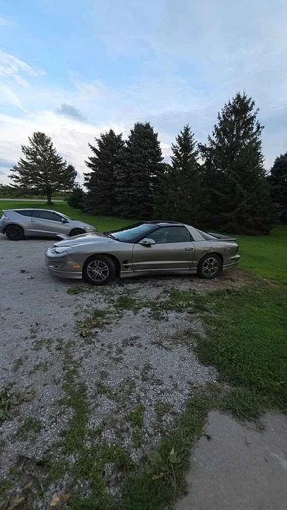 2002 Pontiac Firebird 4th Gen - Image 2 of 12