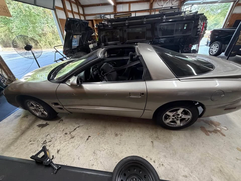 2002 Pontiac Firebird 4th Gen - Image 5 of 17
