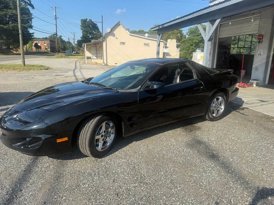 2002 Pontiac Firebird 4th Gen - Image 2 of 8