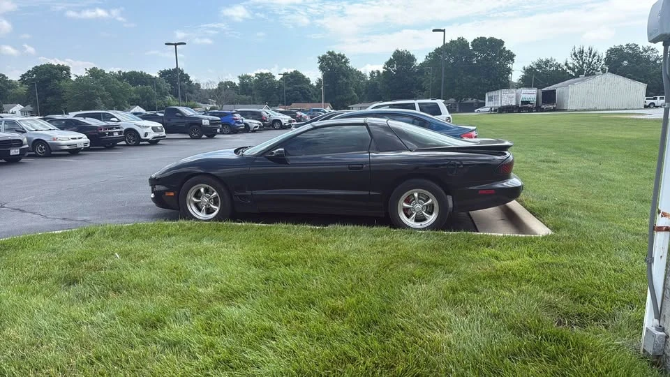 2002 Pontiac Firebird 4th Gen - Image 5 of 15
