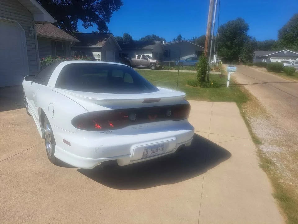 2002 Pontiac Firebird 4th Gen - Image 4 of 6