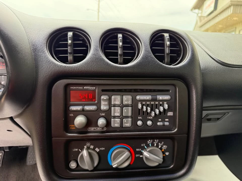 2002 Pontiac Firebird 4th Gen - Image 17 of 20