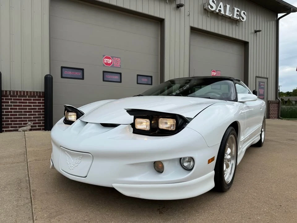 2002 Pontiac Firebird 4th Gen - Image 11 of 20