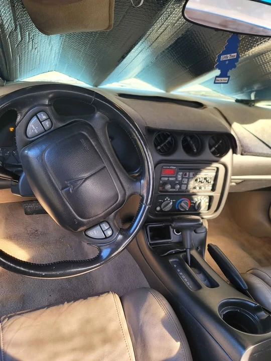 2002 Pontiac Firebird 4th Gen - Image 7 of 11