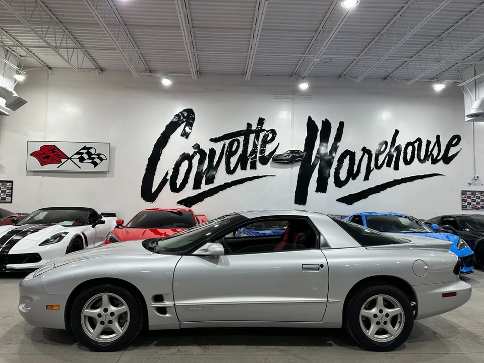 2002 Pontiac Firebird 4th Gen - Image 2 of 11