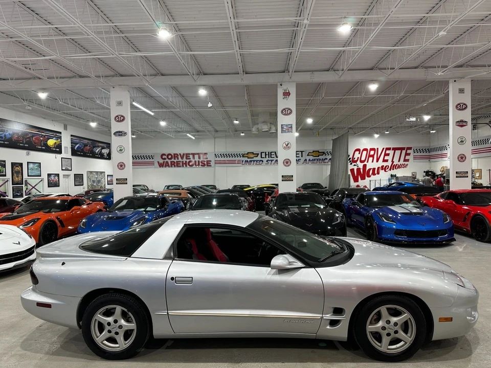 2002 Pontiac Firebird 4th Gen - Image 6 of 11