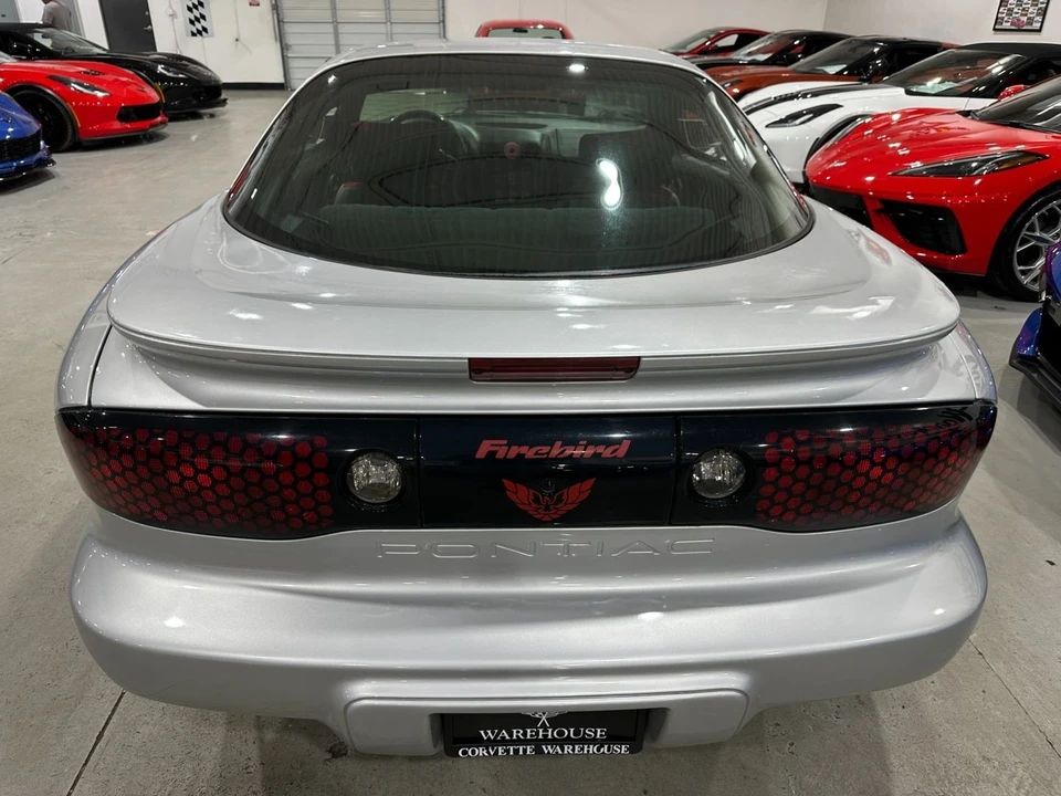 2002 Pontiac Firebird 4th Gen - Image 9 of 11