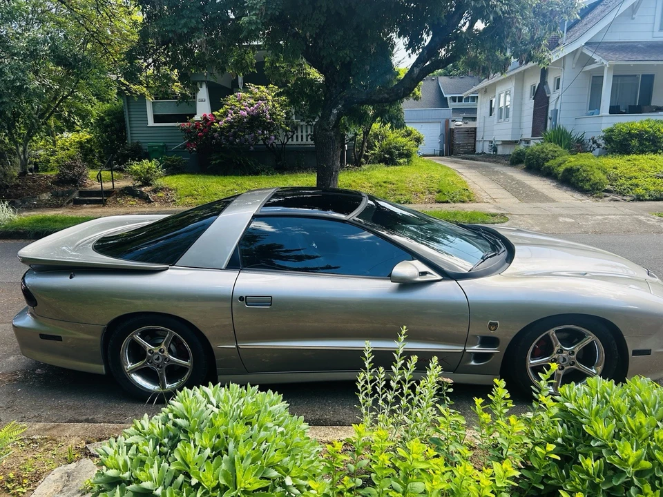 2002 Pontiac Firebird Formula 4th Gen - Image 11 of 13