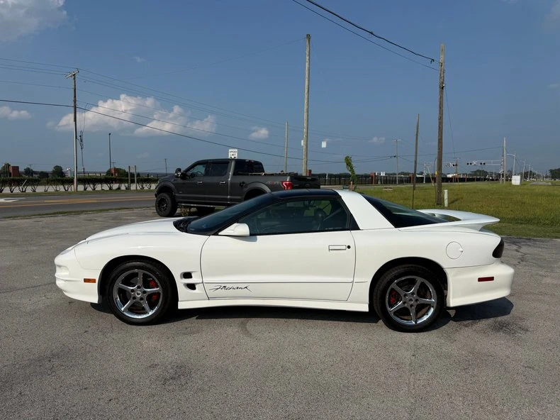 2002 Pontiac Firebird Formula 4th Gen - Image 2 of 19