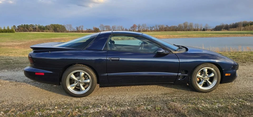 2002 Pontiac Firebird Formula 4th Gen - Image 5 of 13