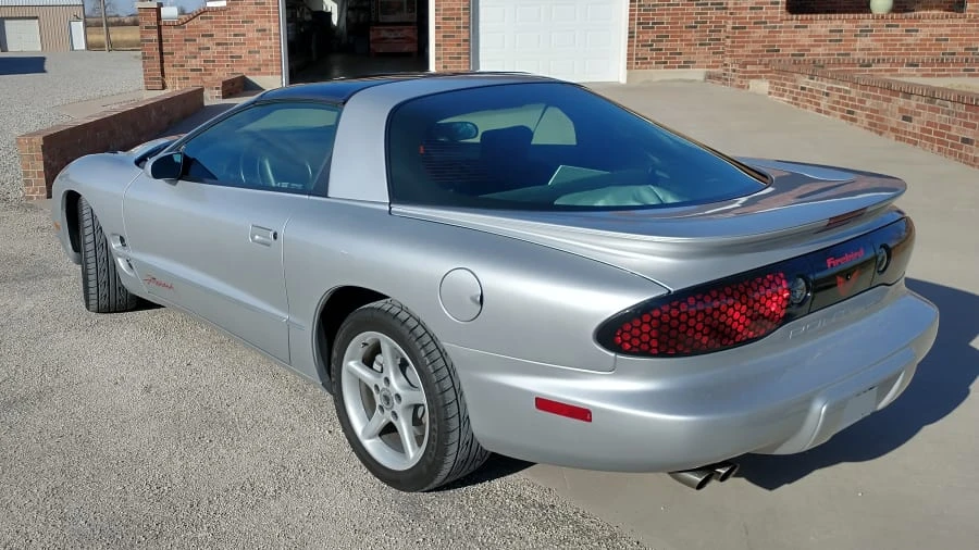 2002 Pontiac Firebird 4th Gen - Image 2 of 17