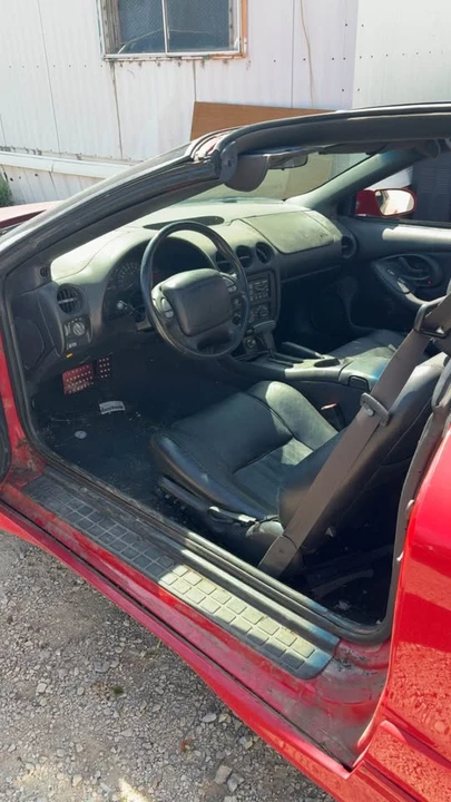 2002 Pontiac Firebird 4th Gen - Image 4 of 5