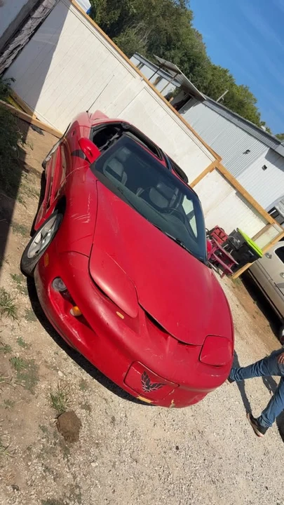 2002 Pontiac Firebird 4th Gen - Image 2 of 5
