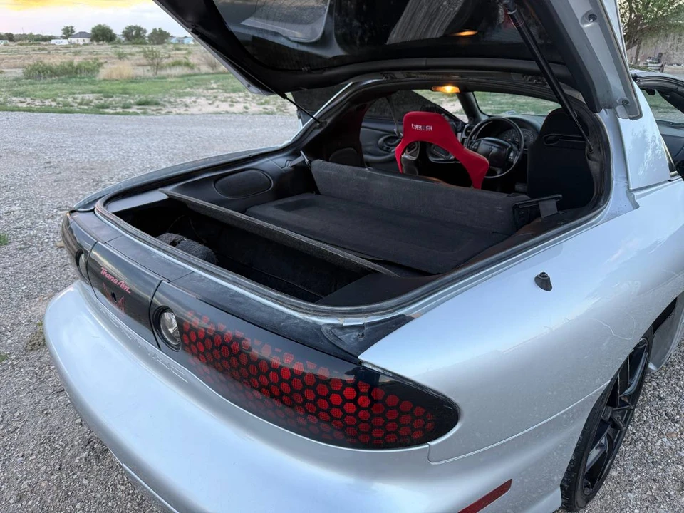 2002 Pontiac Firebird 4th Gen - Image 7 of 10