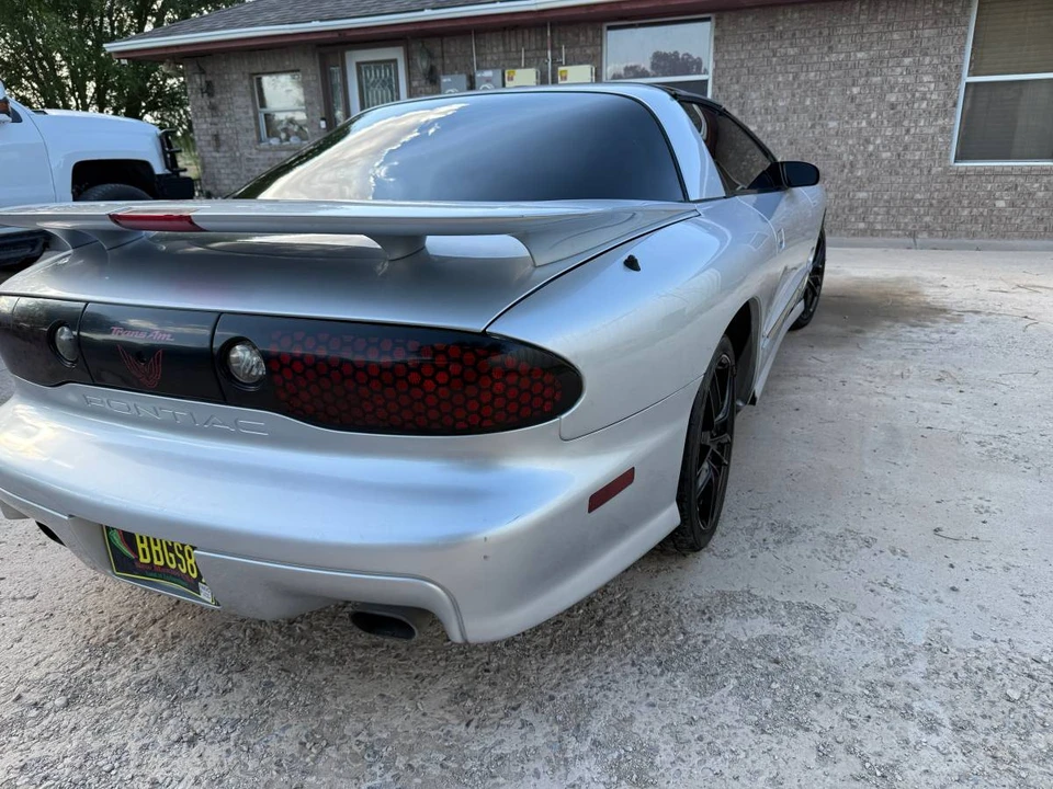2002 Pontiac Firebird 4th Gen - Image 4 of 11