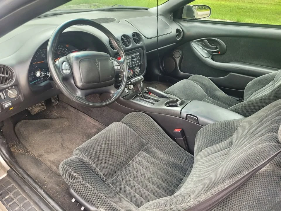 2002 Pontiac Firebird 4th Gen - Image 6 of 10
