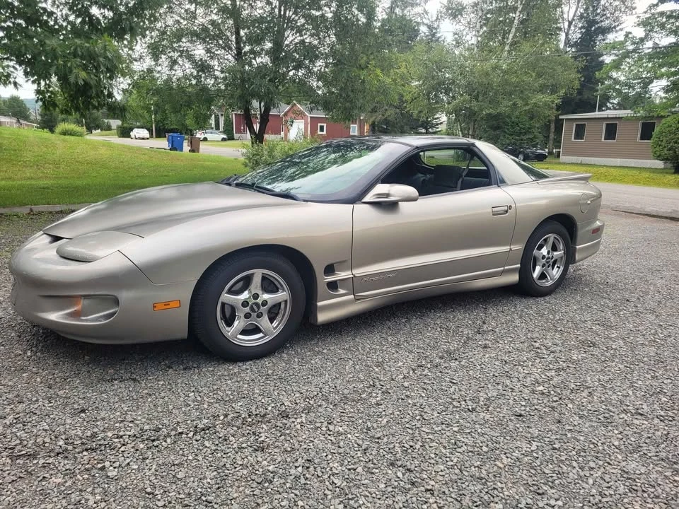 2002 Pontiac Firebird 4th Gen - Image 2 of 10