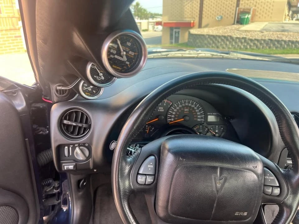 2002 Pontiac Firebird 4th Gen - Image 11 of 20
