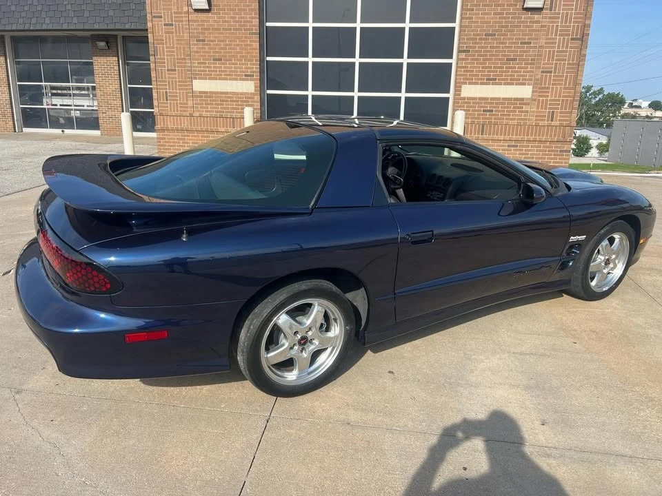 2002 Pontiac Firebird 4th Gen - Image 7 of 20