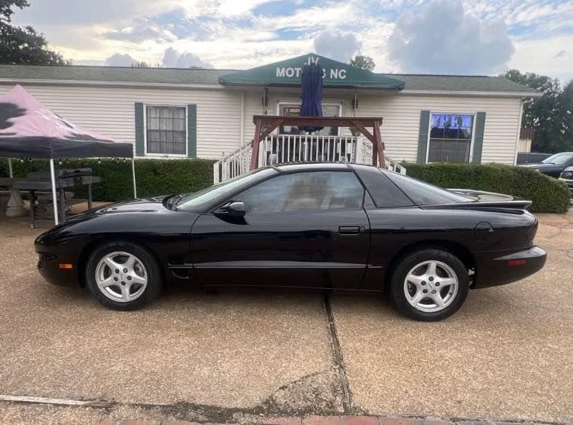 2002 Pontiac Firebird 4th Gen - Image 8 of 10