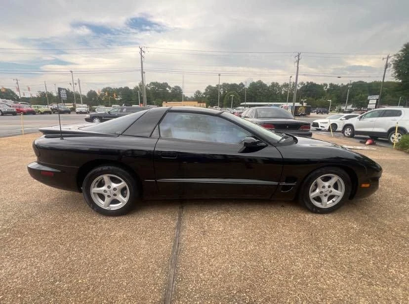 2002 Pontiac Firebird 4th Gen - Image 4 of 10