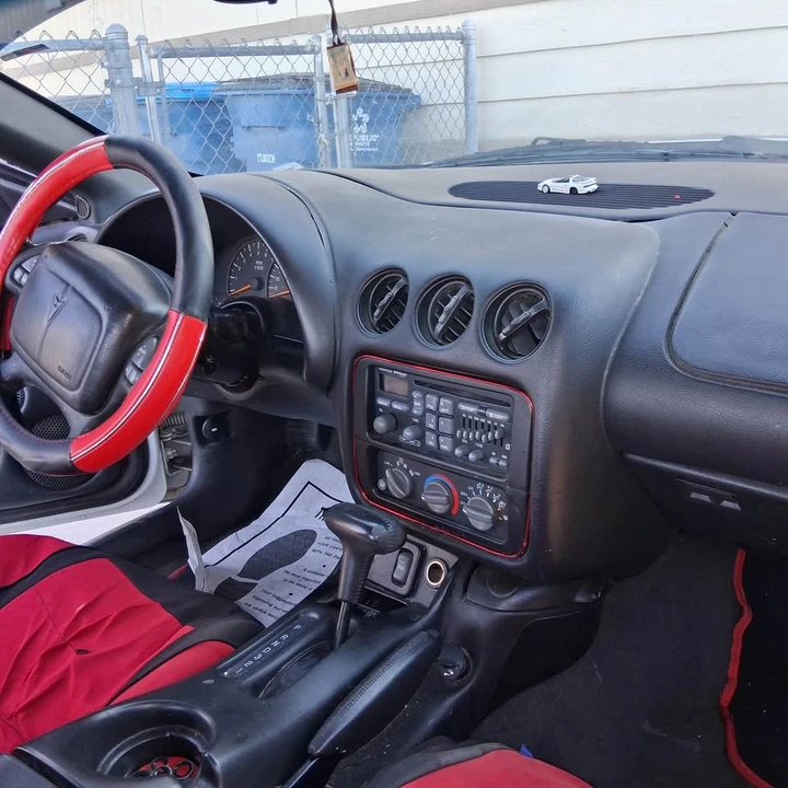2002 Pontiac Firebird 4th Gen - Image 4 of 7