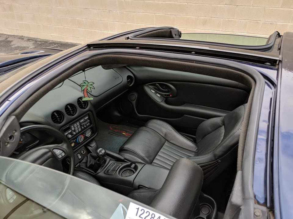 2002 Pontiac Firebird Trans Am 4th Gen - Image 11 of 31