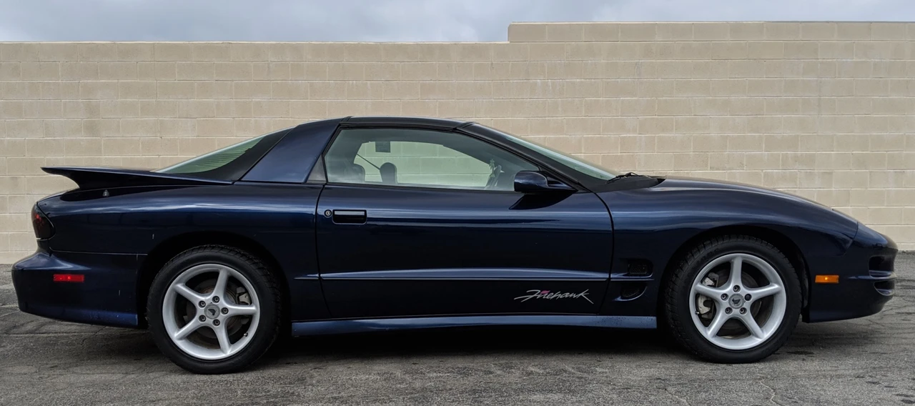 2002 Pontiac Firebird Trans Am 4th Gen - Image 2 of 31