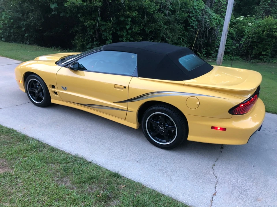2002 Pontiac Firebird Trans Am 4th Gen - Image 19 of 27
