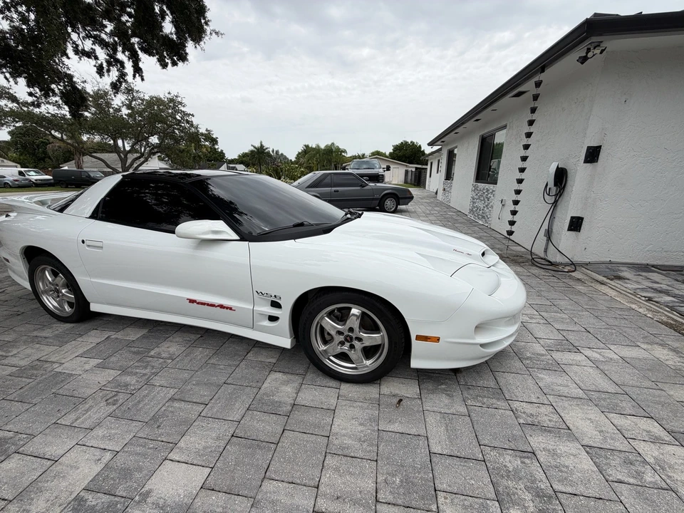 2002 Pontiac Firebird Trans Am 4th Gen - Image 3 of 10