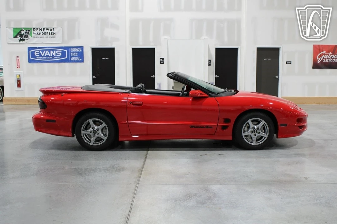 2002 Pontiac Firebird Trans Am 4th Gen - Image 19 of 21
