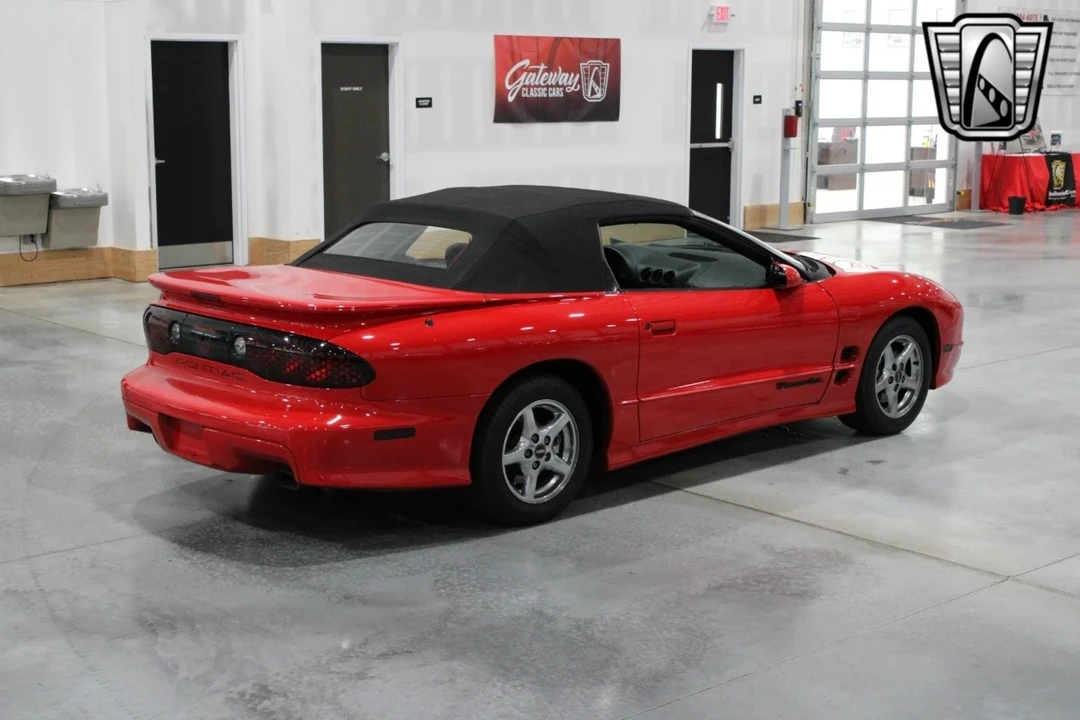 2002 Pontiac Firebird Trans Am 4th Gen - Image 17 of 21