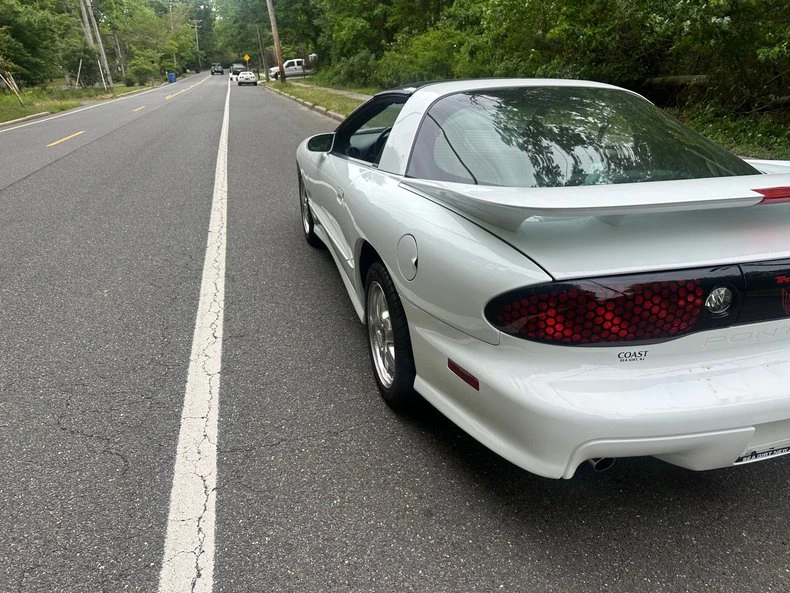 2002 Pontiac Firebird Trans Am 4th Gen - Image 4 of 10