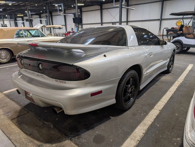 2002 Pontiac Firebird Trans Am 4th Gen - Image 5 of 15