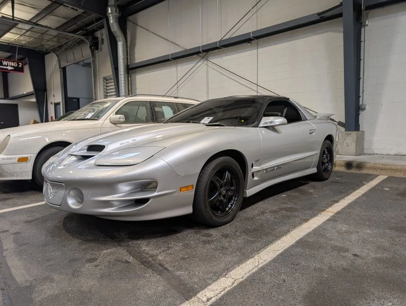 2002 Pontiac Firebird Trans Am 4th Gen - Image 8 of 15