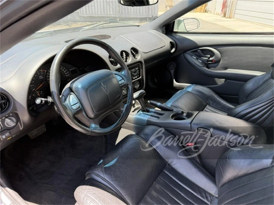2002 Pontiac Firebird Trans Am 4th Gen - Image 4 of 5