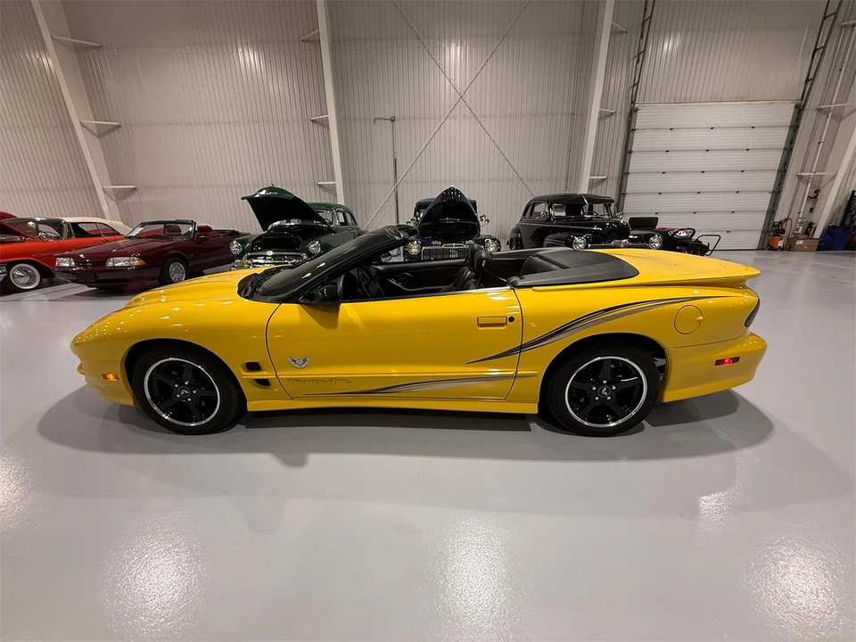 2002 Pontiac Firebird Trans Am 4th Gen - Image 2 of 31