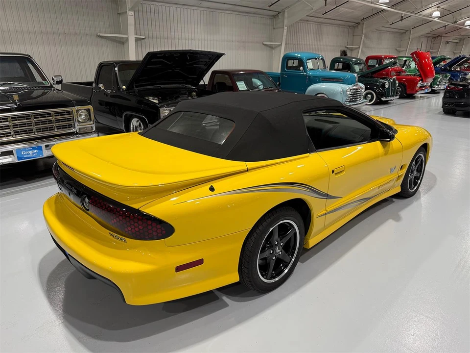 2002 Pontiac Firebird Trans Am 4th Gen - Image 13 of 31